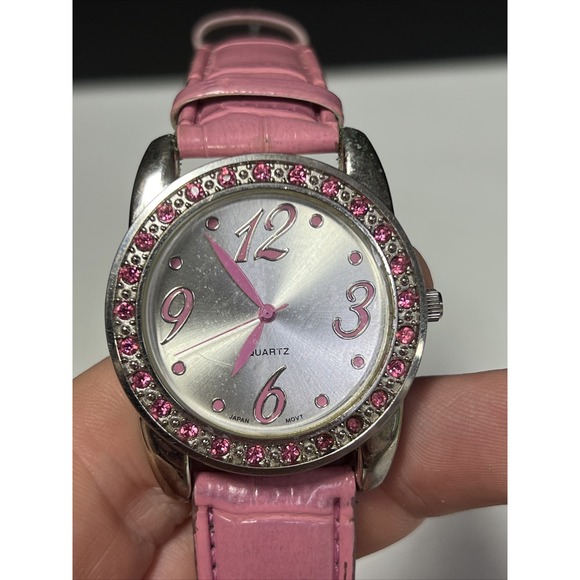 The Unbranded Brand Accessories - Pink and Silver-tone Women's Quartz‎ Watch Untested